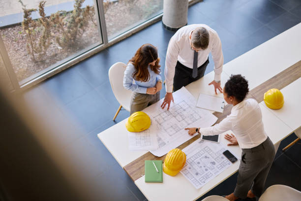 Quelles solutions de design propose un Architecte de terrasse à Paris pour optimiser une terrasse en ville ?